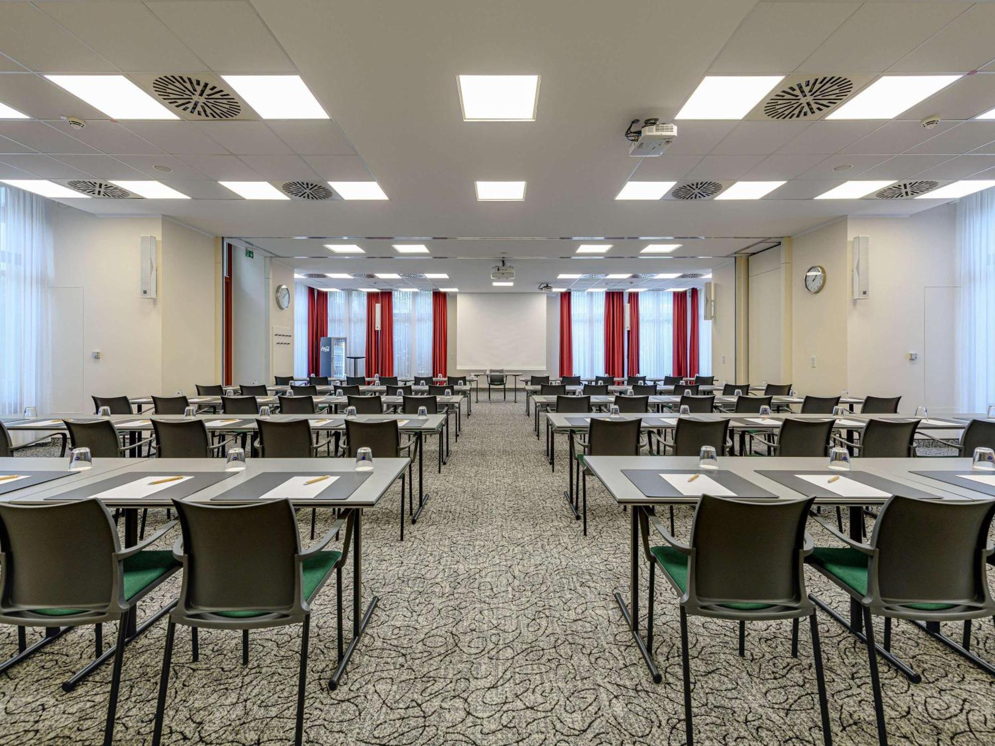 Mercure Altstadt 4*